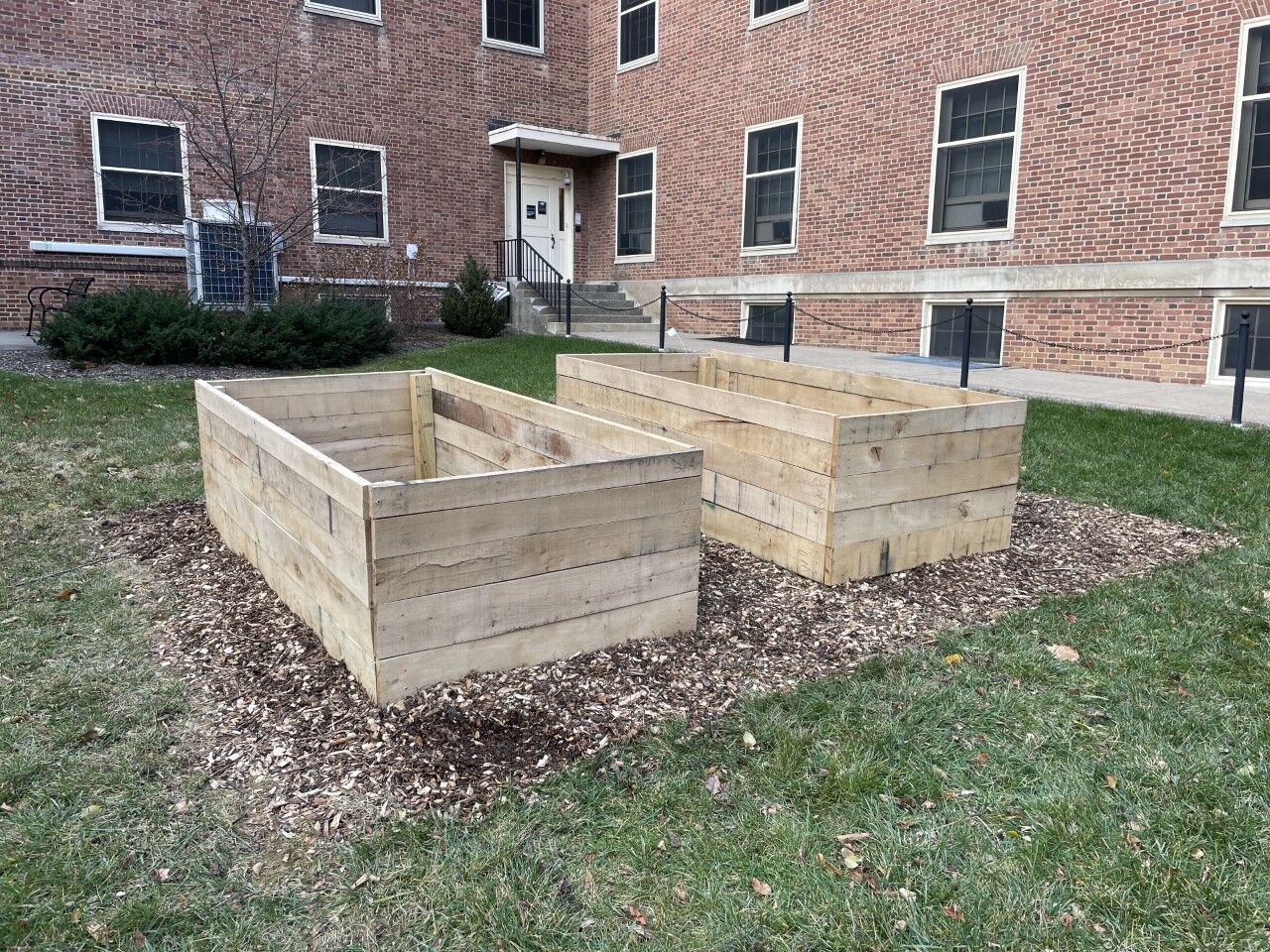 Schreyer Pocket Garden opposite side